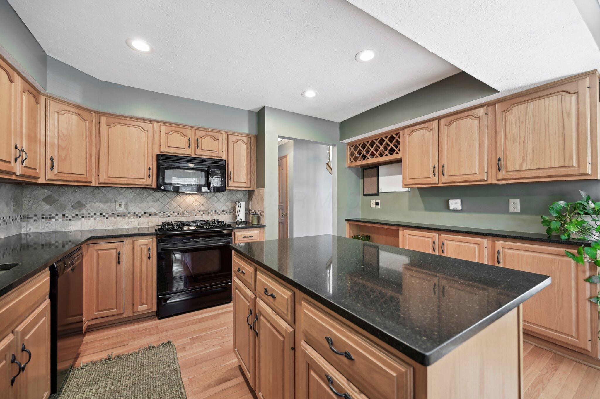 6420 Phoenix Park Drive, Dublin, Ohio image 17
