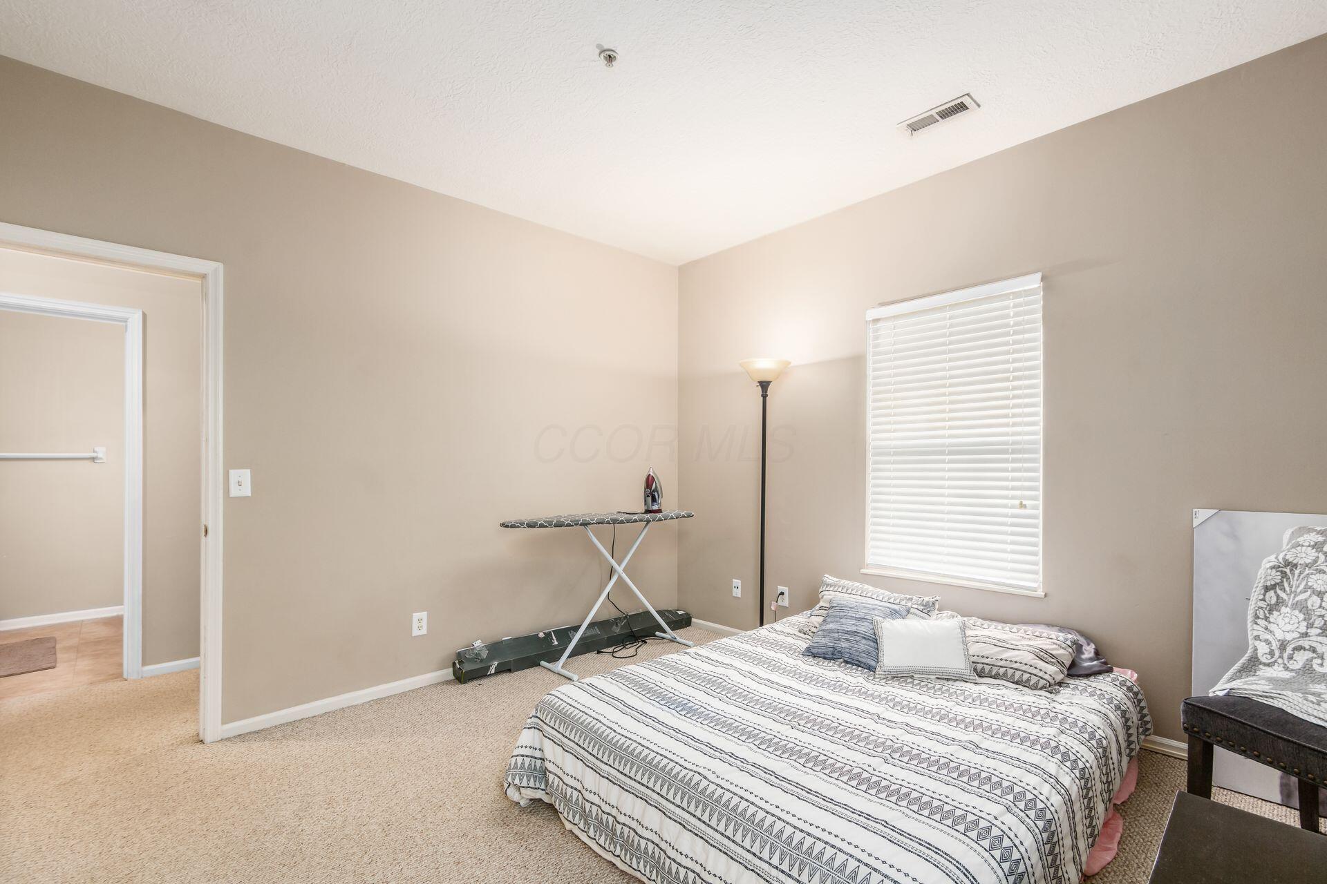 6077 Craughwell Lane, Dublin, Ohio image 18