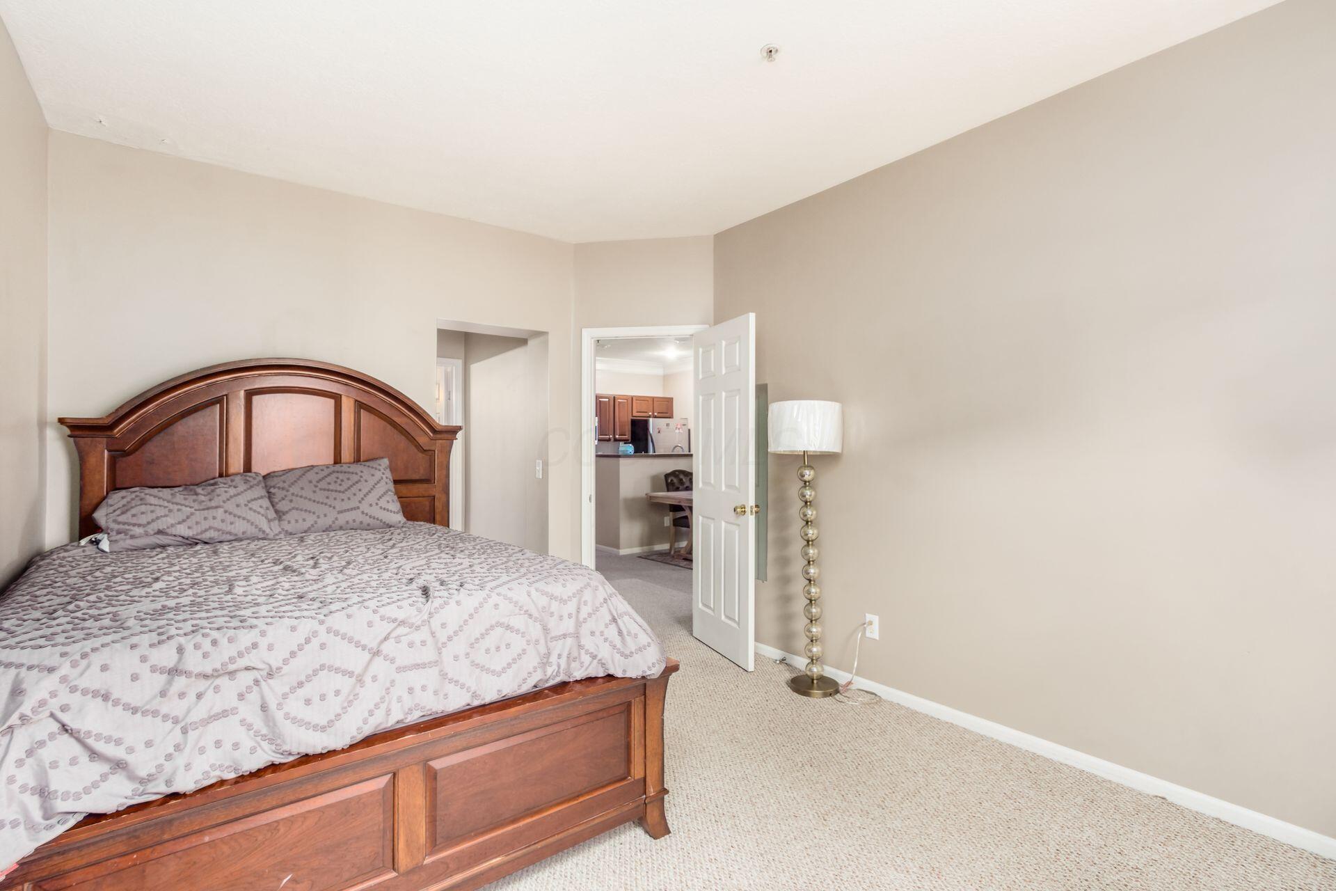 6077 Craughwell Lane, Dublin, Ohio image 14
