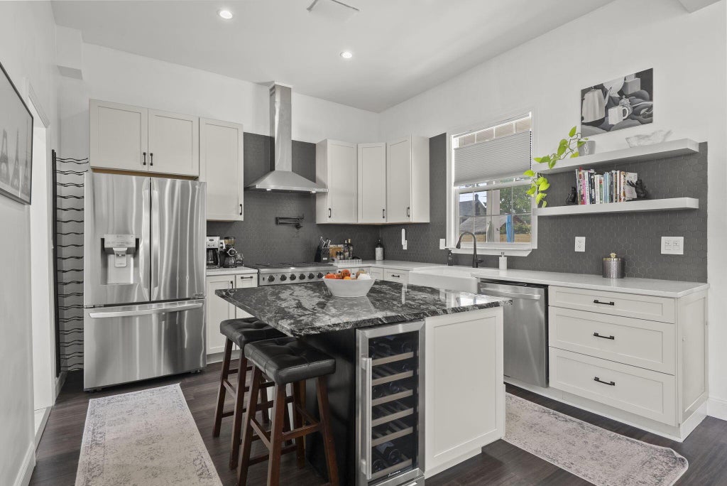 Photo of 348 Wilson Avenue, Columbus, OH 43205 (MLS # 226032226)