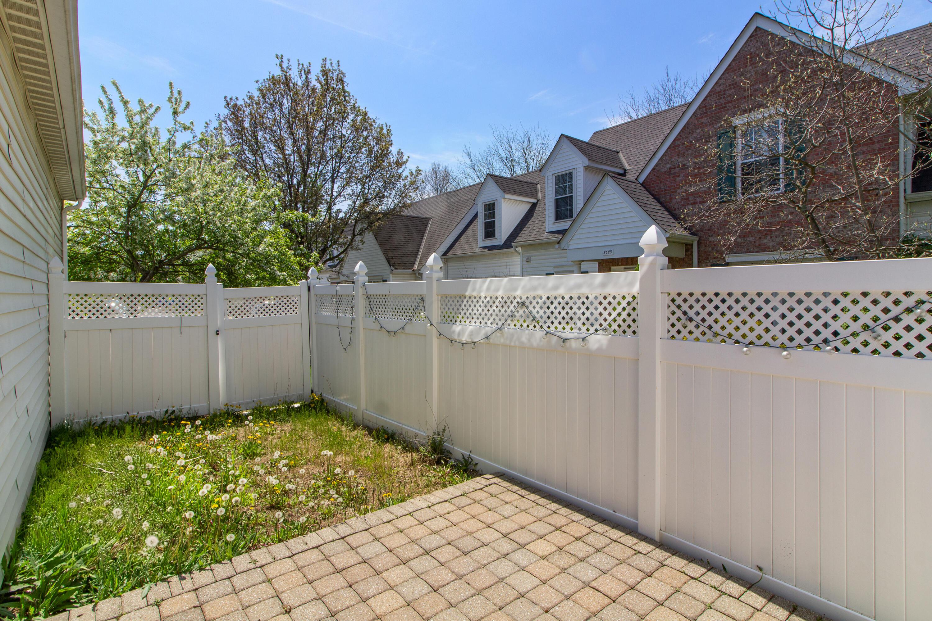8699 Lazelle Commons Drive, Lewis Center, Ohio image 28