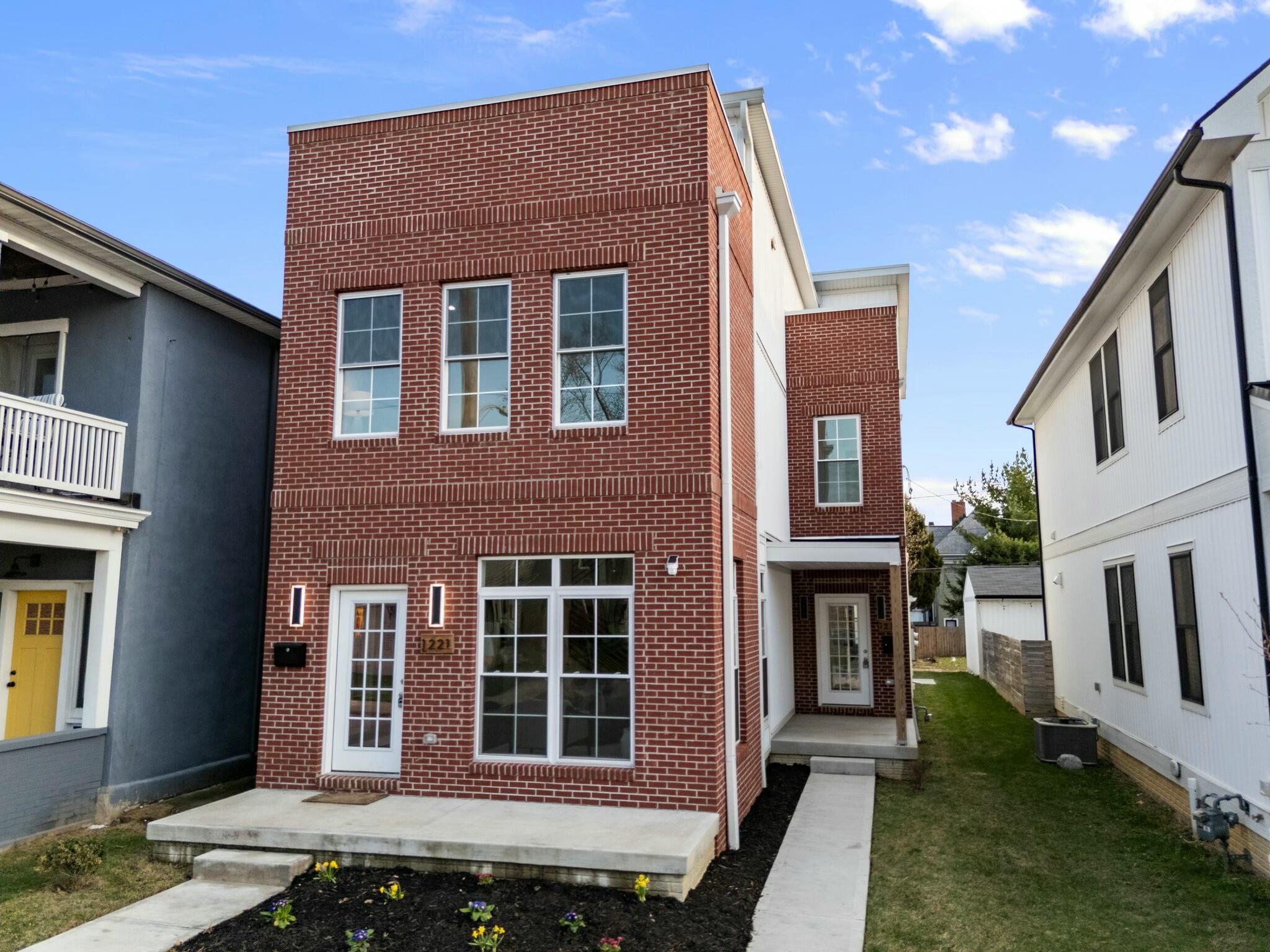 1221 Oak Street, Columbus, Ohio image 2