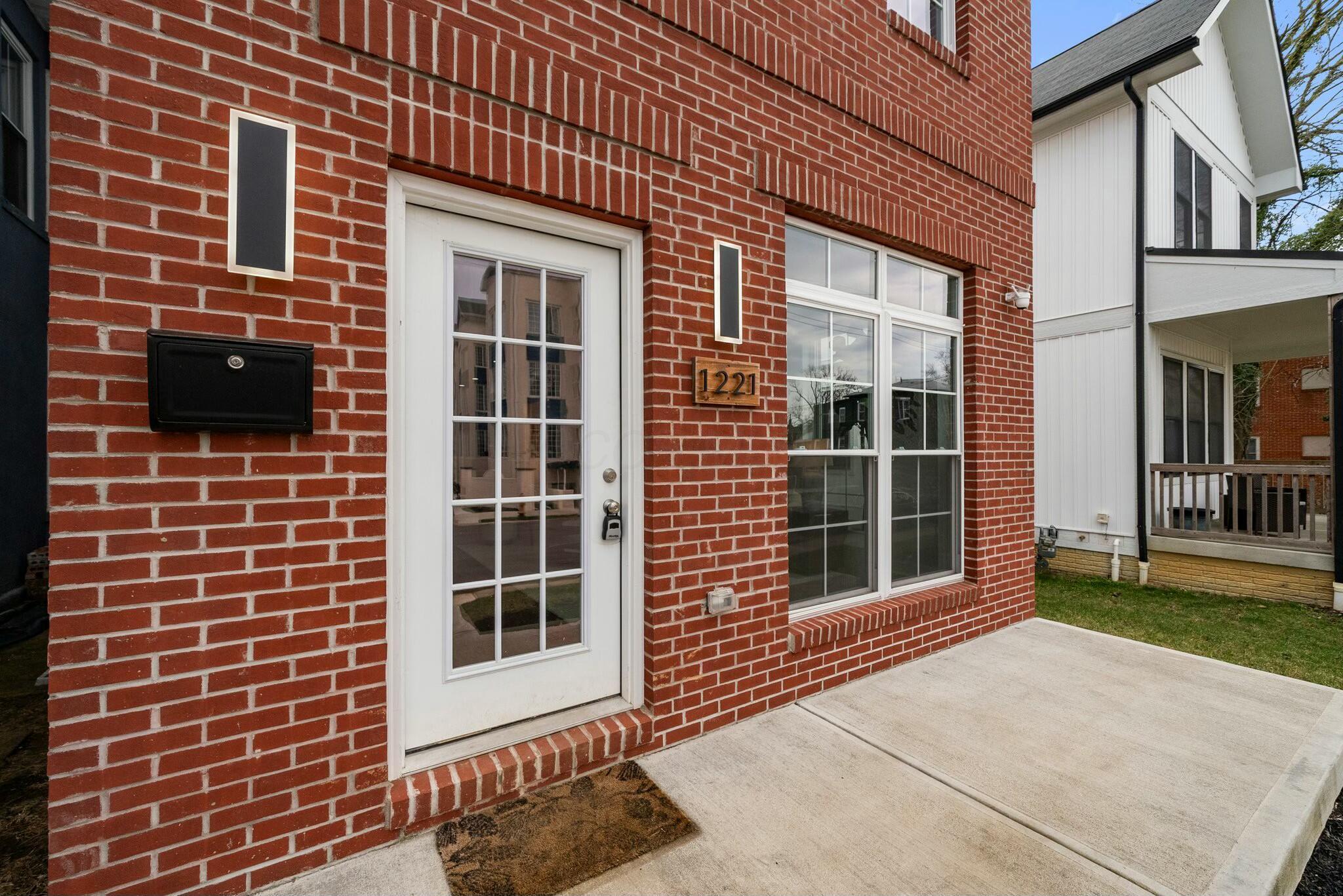 1221 Oak Street, Columbus, Ohio image 3
