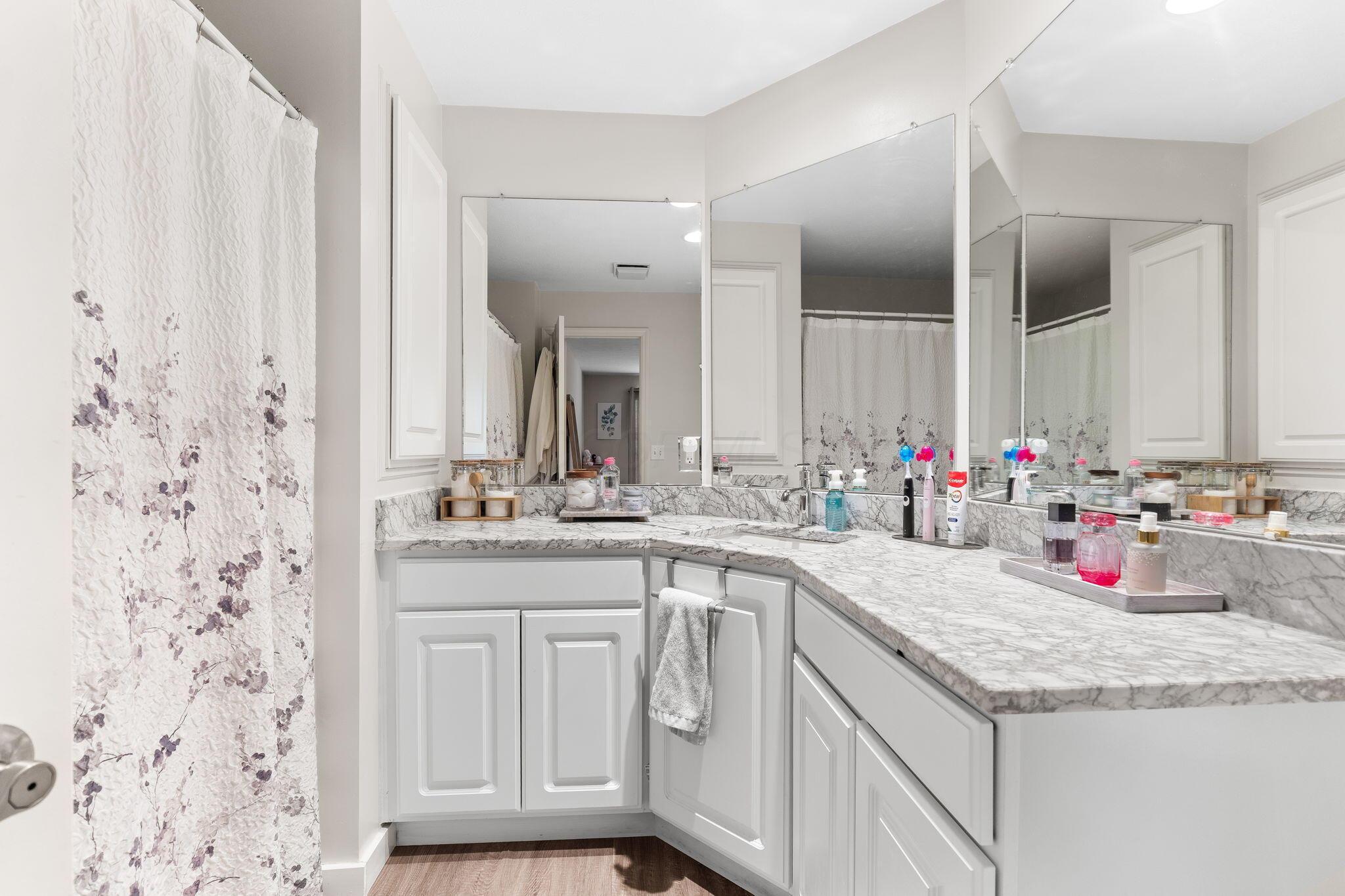 5606 Vintage Place, Dublin, Ohio image 36