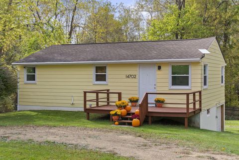 Photo of 14702 Wooster Road, Mount Vernon, OH 43050 (MLS # 225039318)