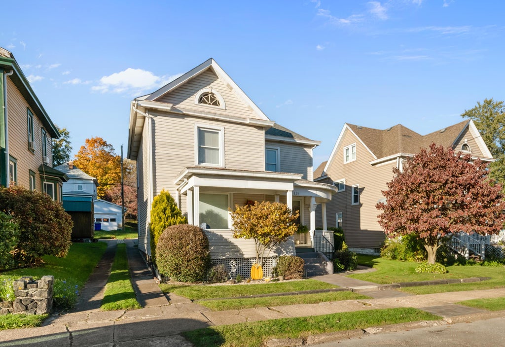 Photo of 829 Orchard Grove Avenue, East Liverpool, OH 43920 (MLS # 226040126)