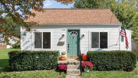 Tiny photo for 255 Grant Avenue, Plain City, OH 43064 (MLS # 226039324)