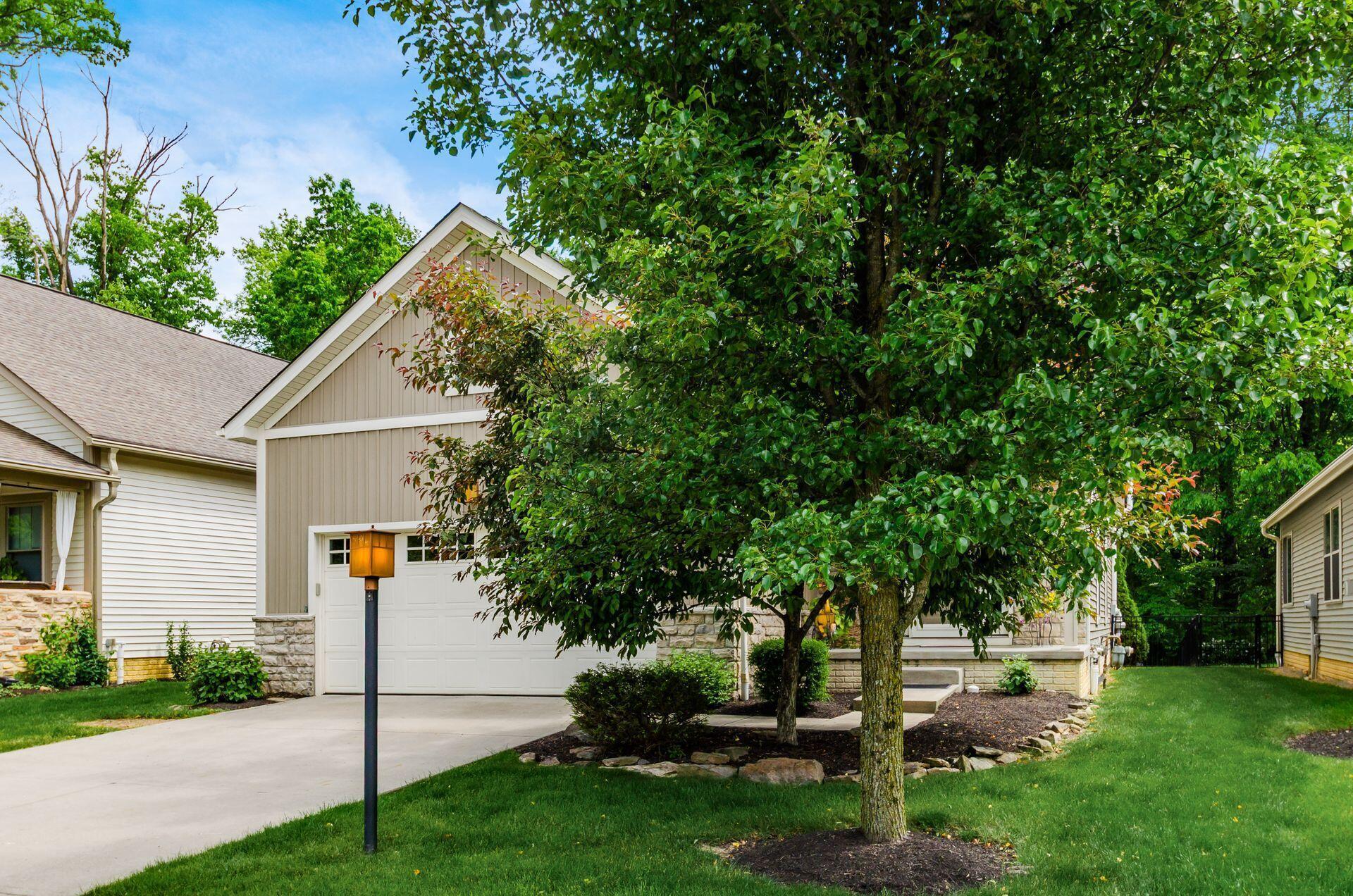 228 Autumn Way
