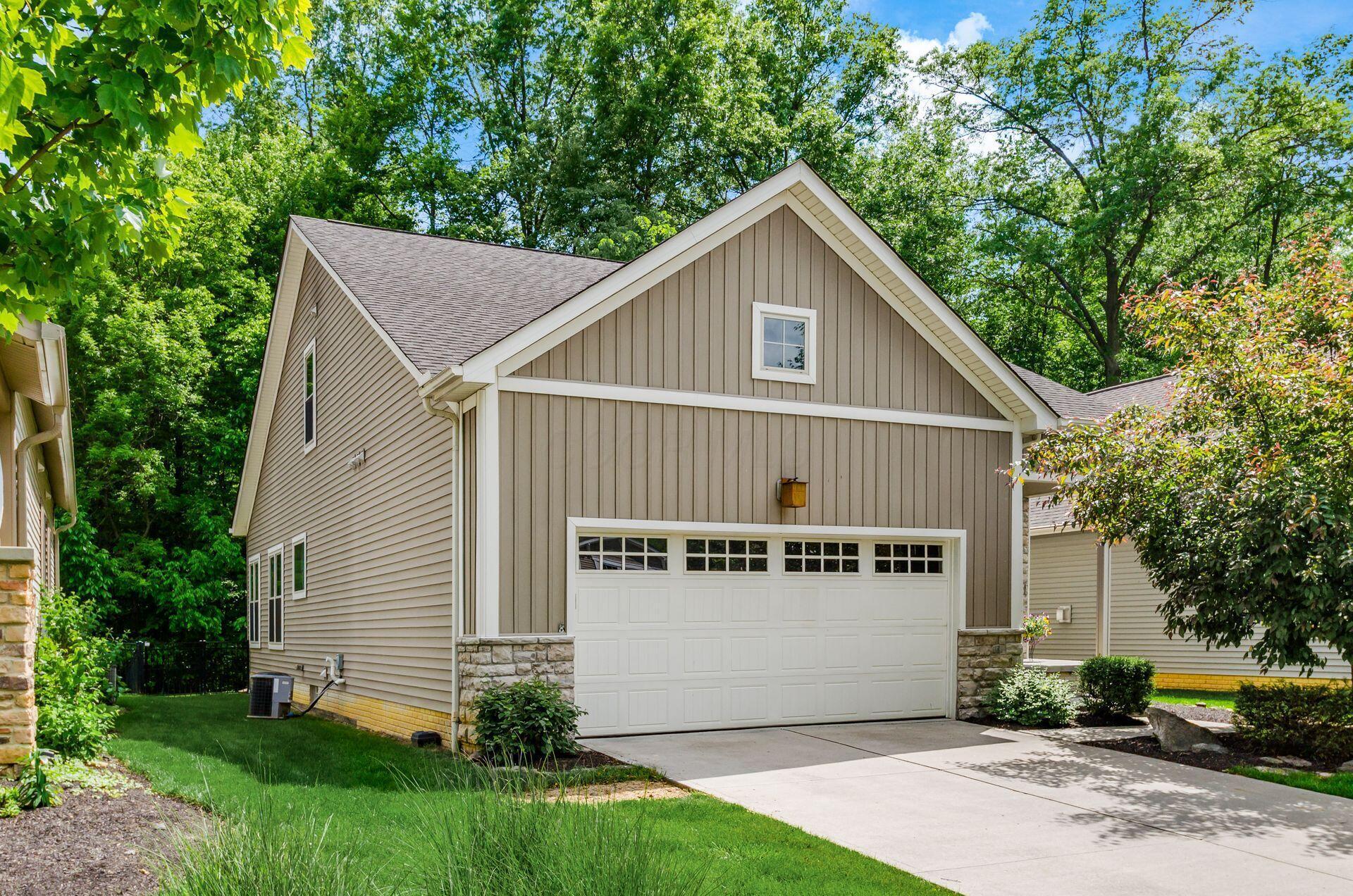 228 Autumn Way