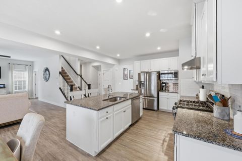 Tiny photo for 615 Bermuda Way, Marysville, OH 43040 (MLS # 226000553)