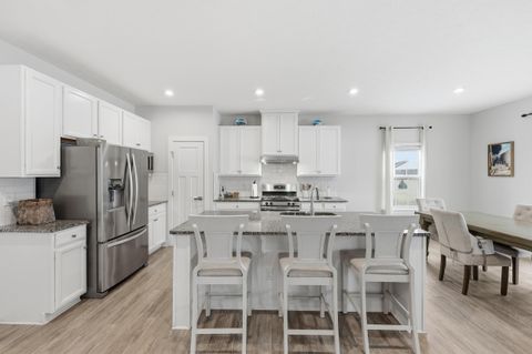 Tiny photo for 615 Bermuda Way, Marysville, OH 43040 (MLS # 226000553)