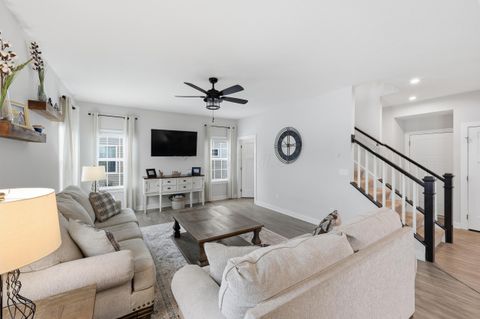 Tiny photo for 615 Bermuda Way, Marysville, OH 43040 (MLS # 226000553)