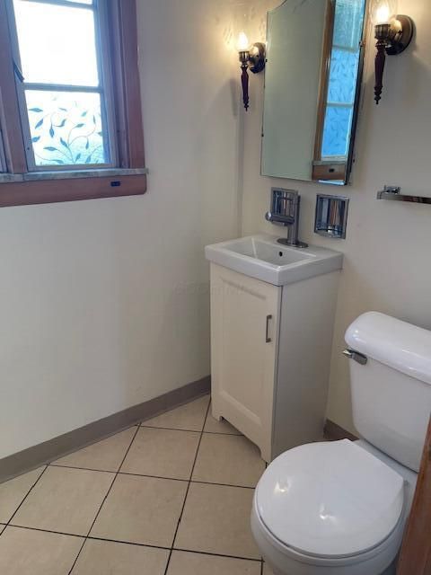 Tiny photo for 365 Pinney Drive, Worthington, OH 43085 (MLS # 225037334)