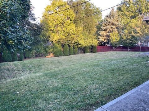 Tiny photo for 365 Pinney Drive, Worthington, OH 43085 (MLS # 225037334)