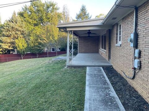Tiny photo for 365 Pinney Drive, Worthington, OH 43085 (MLS # 225037334)