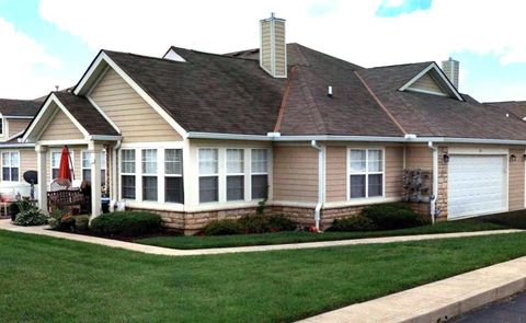 Photo of 365 Cover Place, Columbus, OH 43235 (MLS # 225040097)