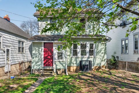 Photo of 85 S Powell Avenue, Columbus, OH 43204 (MLS # 226012518)