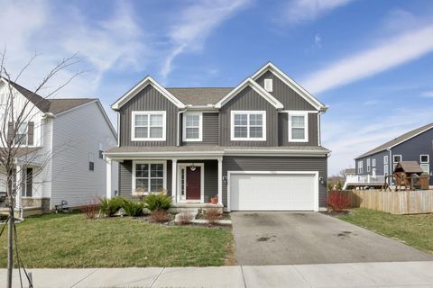 Photo of 7852 Oldham Drive, Reynoldsburg, OH 43068 (MLS # 226008108)