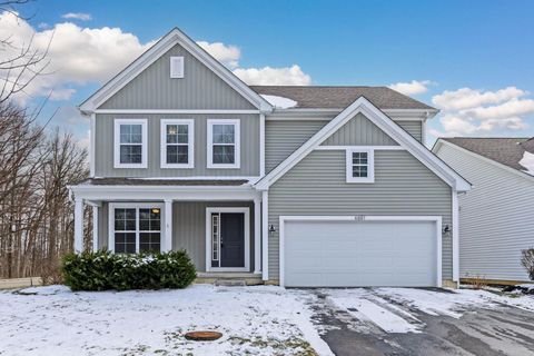 Photo of 6887 Brooklyn Heights Road, Columbus, OH 43081 (MLS # 226005427)