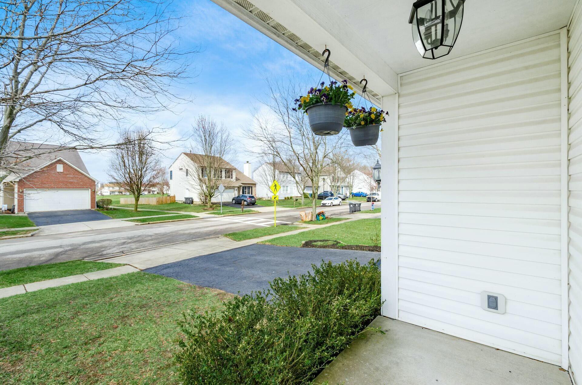 611 Poppy Lane, Marysville, Ohio image 4