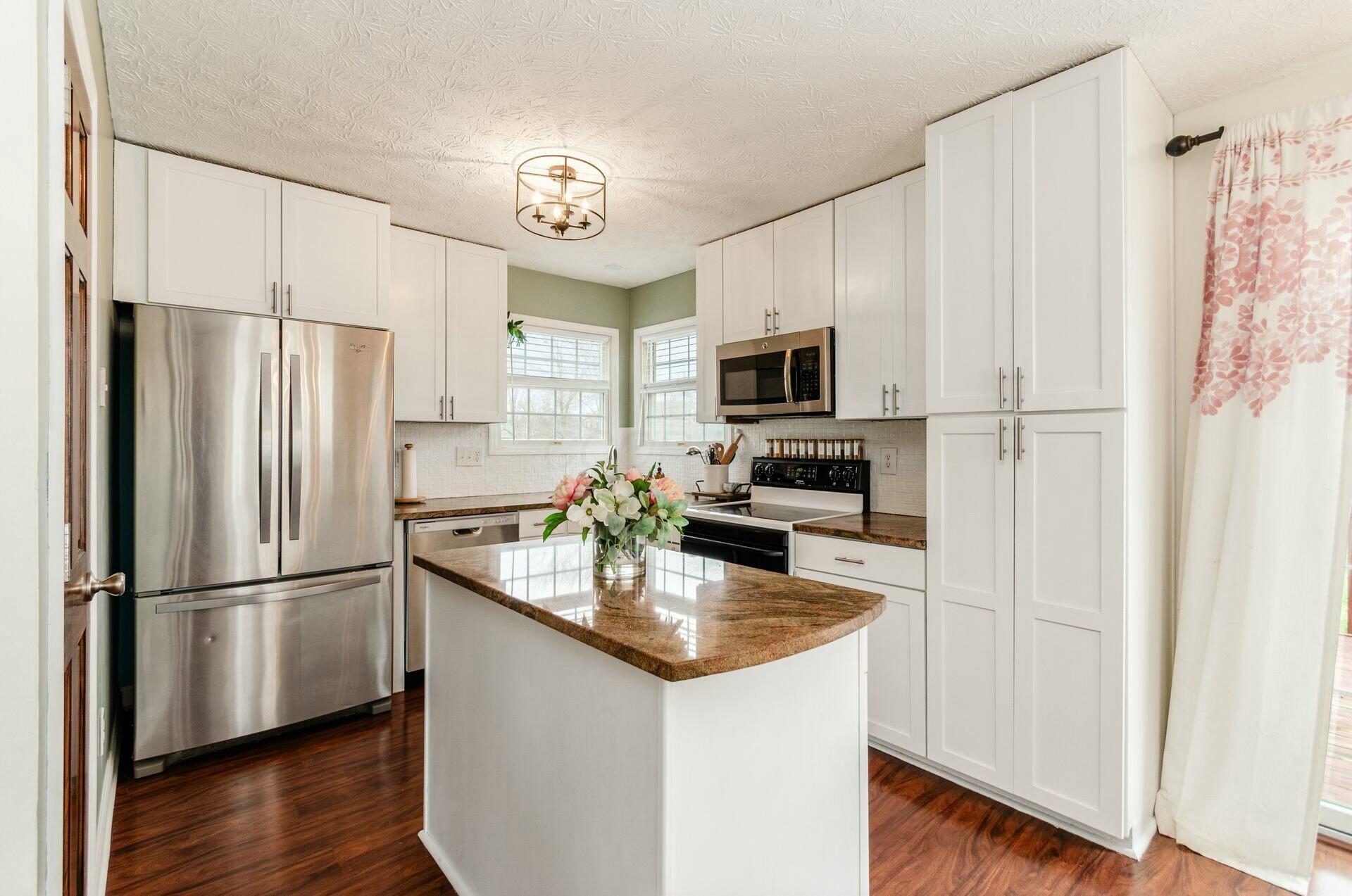 611 Poppy Lane, Marysville, Ohio image 13