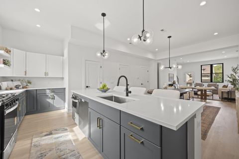 Photo of 189 S Ohio Avenue, Columbus, OH 43205 (MLS # 226012741)