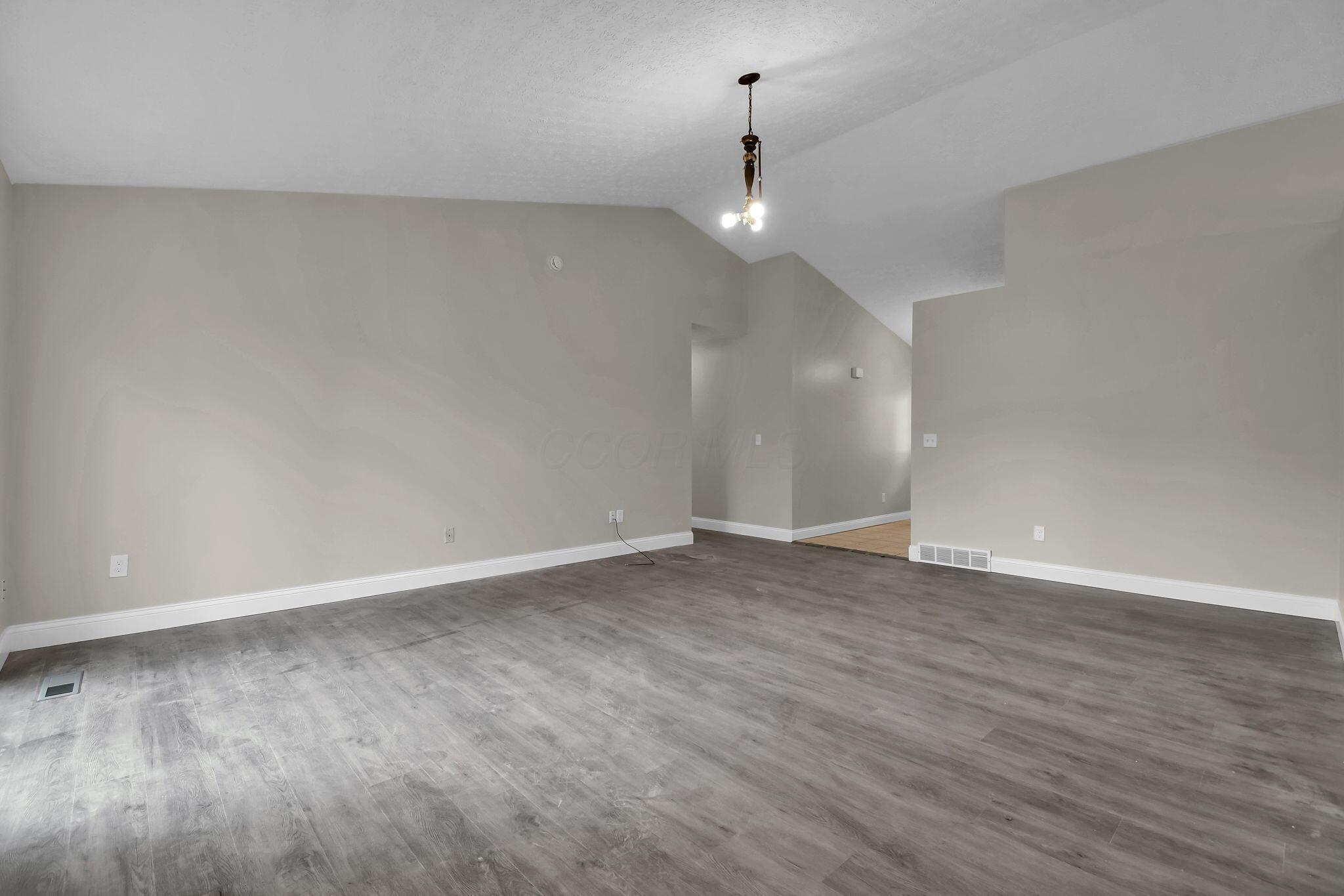 825 Lindenhaven Road