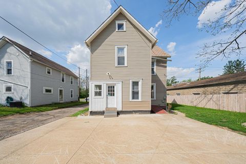 Photo of 351 W William Street, Delaware, OH 43015 (MLS # 226013961)