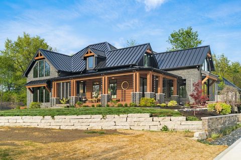 Photo of 3844 Amity Road, Hilliard, OH 43026 (MLS # 226012033)