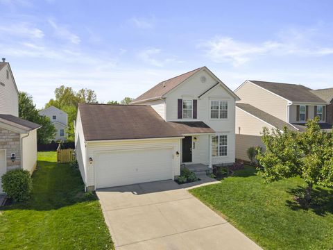 Photo of 6987 Granite Falls Drive, Blacklick, OH 43004 (MLS # 226014421)