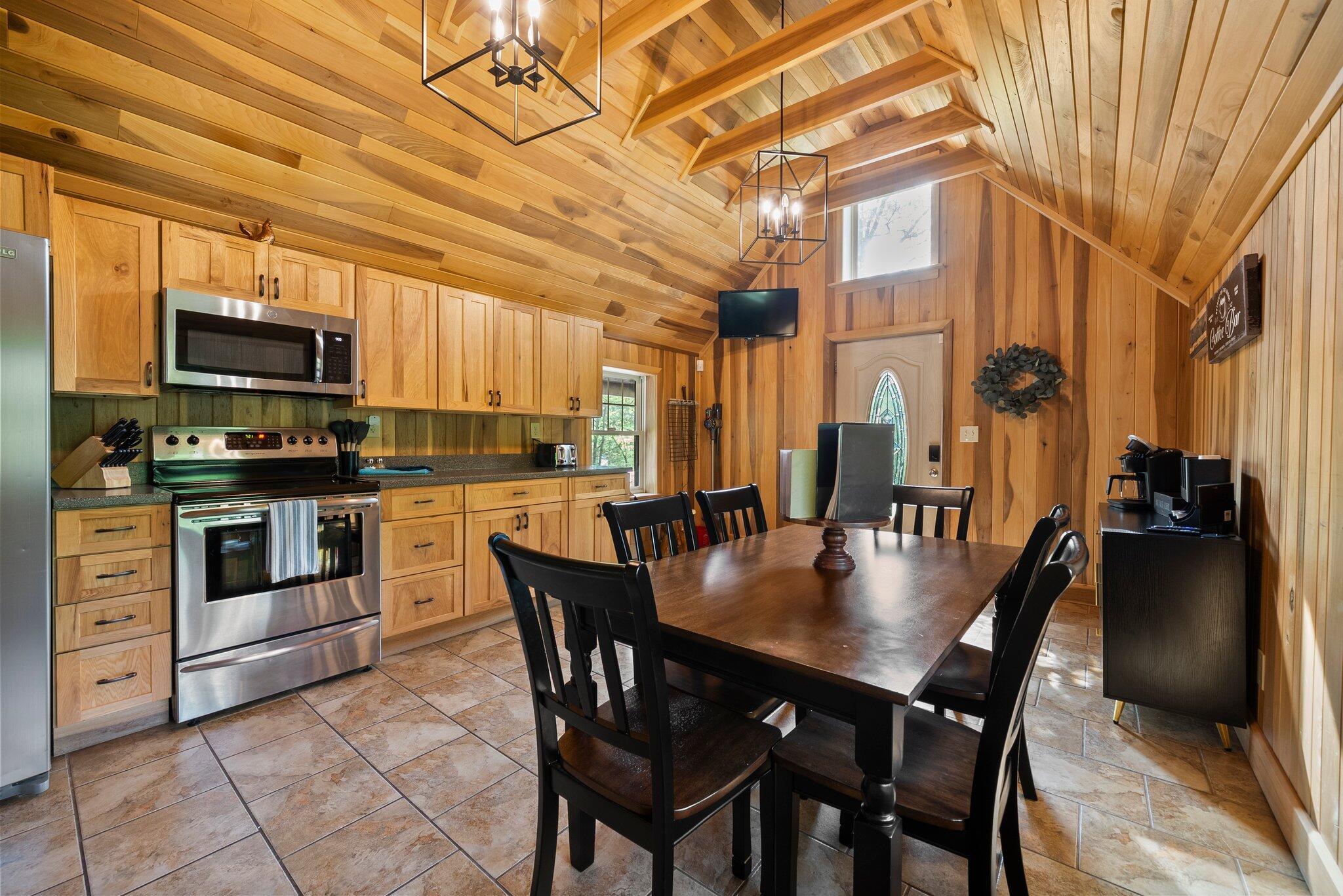 18156 Thompson Ridge Road, Laurelville, Ohio image 34
