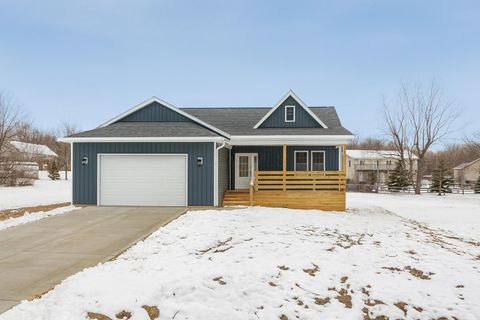 Photo of 412 Northridge Heights Drive, Howard, OH 43028 (MLS # 225043124)
