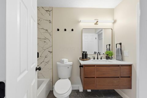 Tiny photo for 6063 Brice Park Drive 14F #14F, Canal Winchester, OH 43110 (MLS # 226005534)