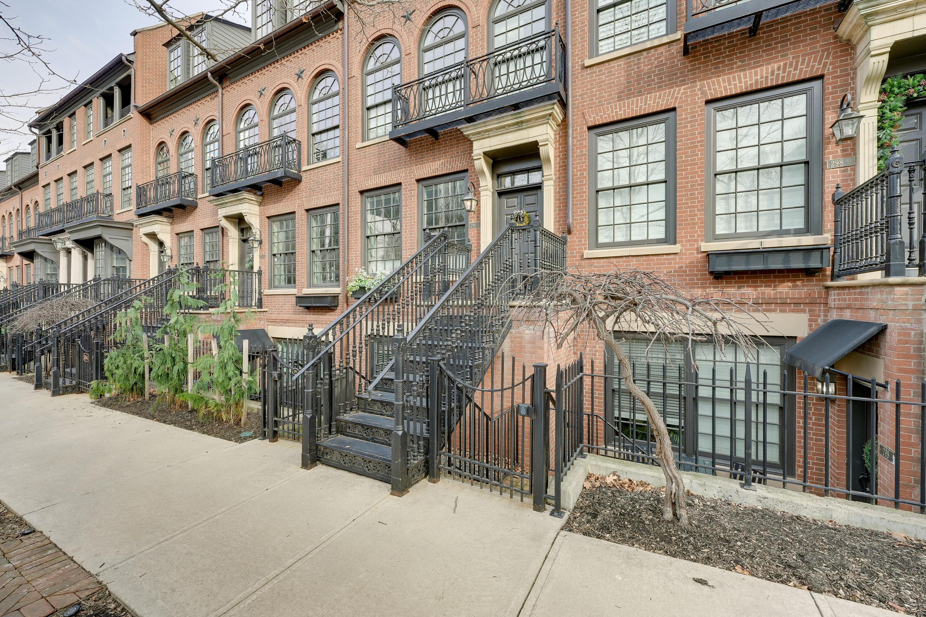 296-1/2 E Gay Street #TH48, Columbus, Ohio image 2