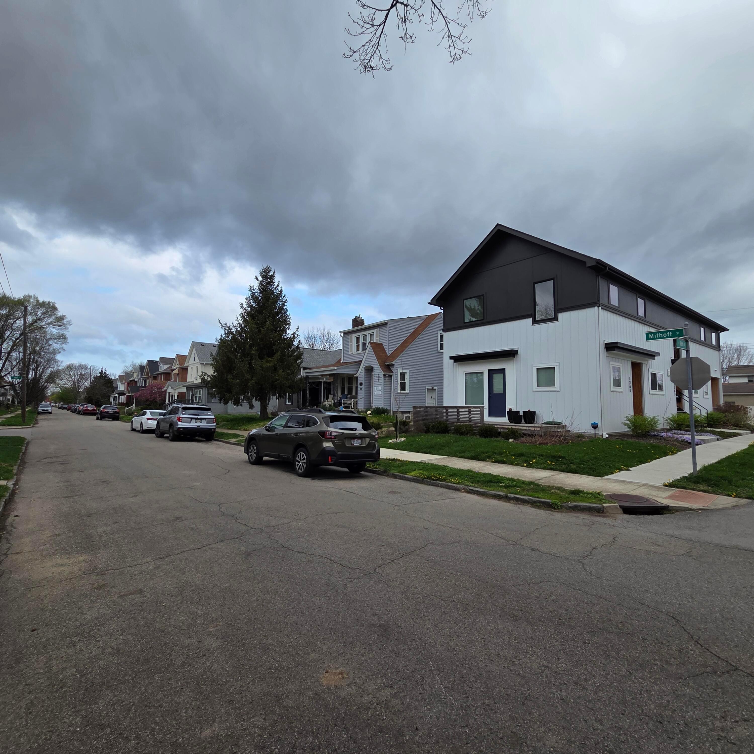 655 E Mithoff Street