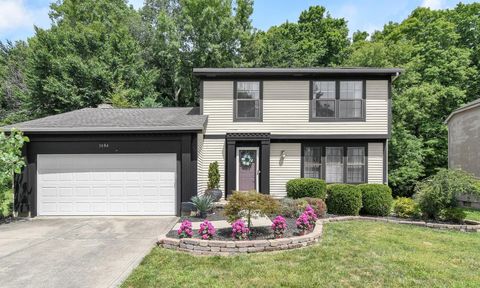 Photo of 3084 Highland Park Drive, Pickerington, OH 43147 (MLS # 226000051)