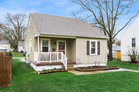 Photo of 621 Harding Avenue, Lancaster, OH 43130 (MLS # 226007292)