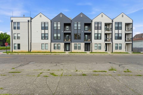 Photo of 1282 Oak Street, Columbus, OH 43205 (MLS # 226023784)