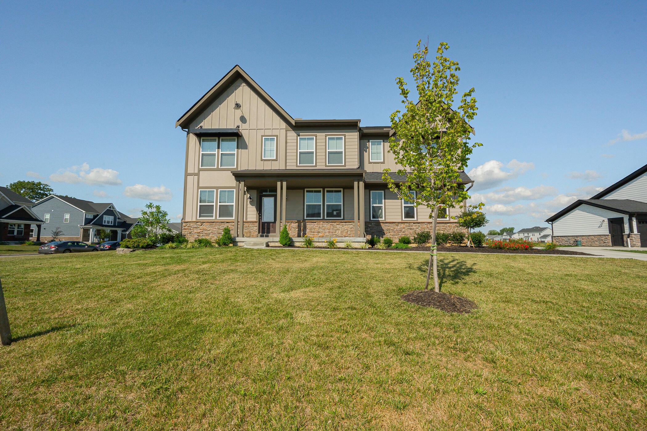 3821 Aviary Loop, Hilliard, Ohio image 1
