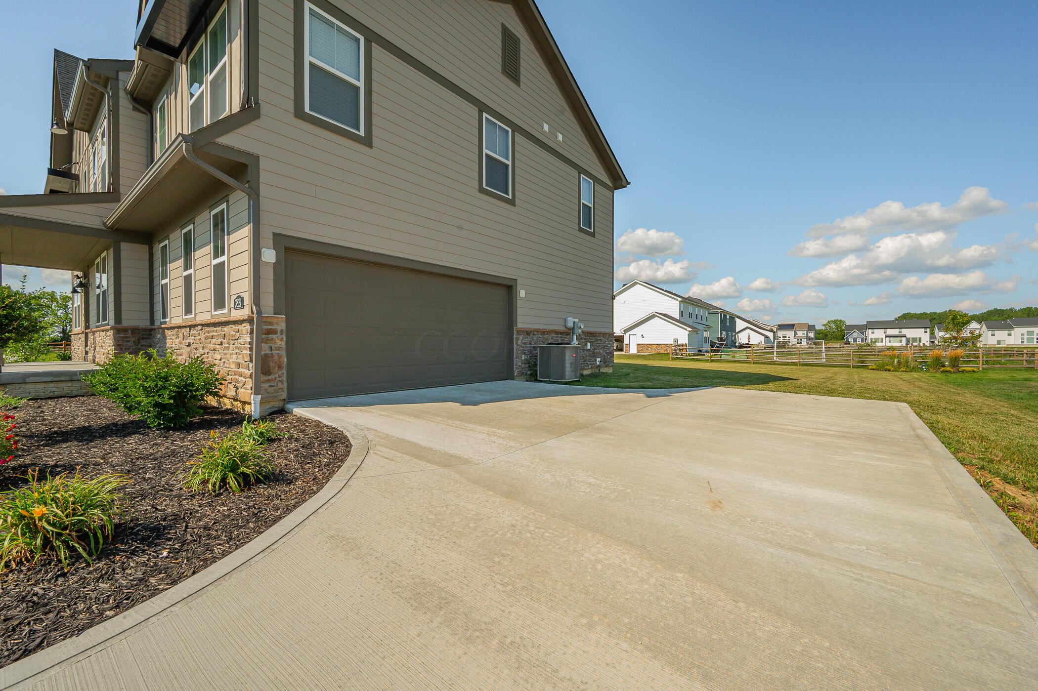 3821 Aviary Loop, Hilliard, Ohio image 40