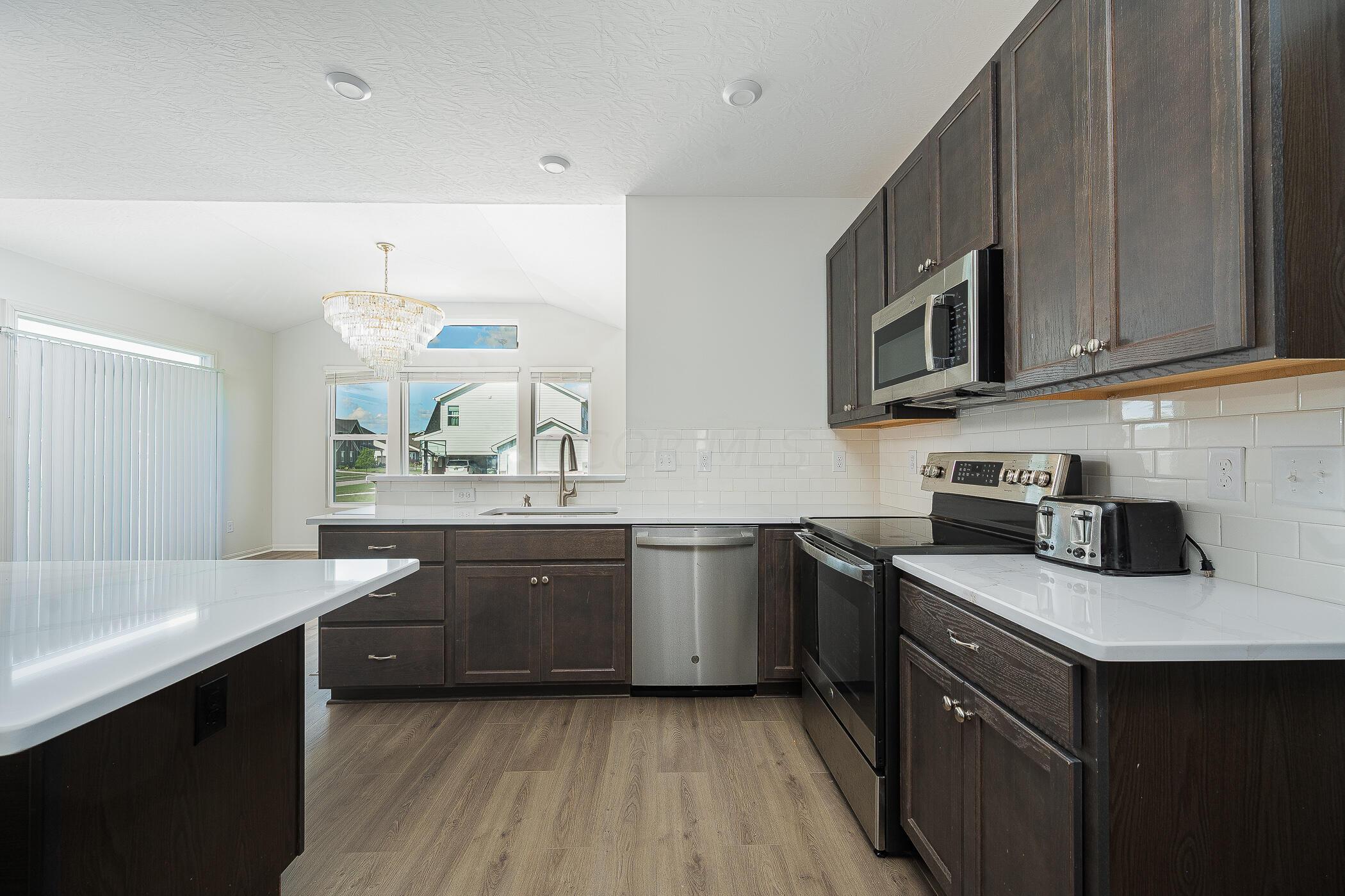 3821 Aviary Loop, Hilliard, Ohio image 17