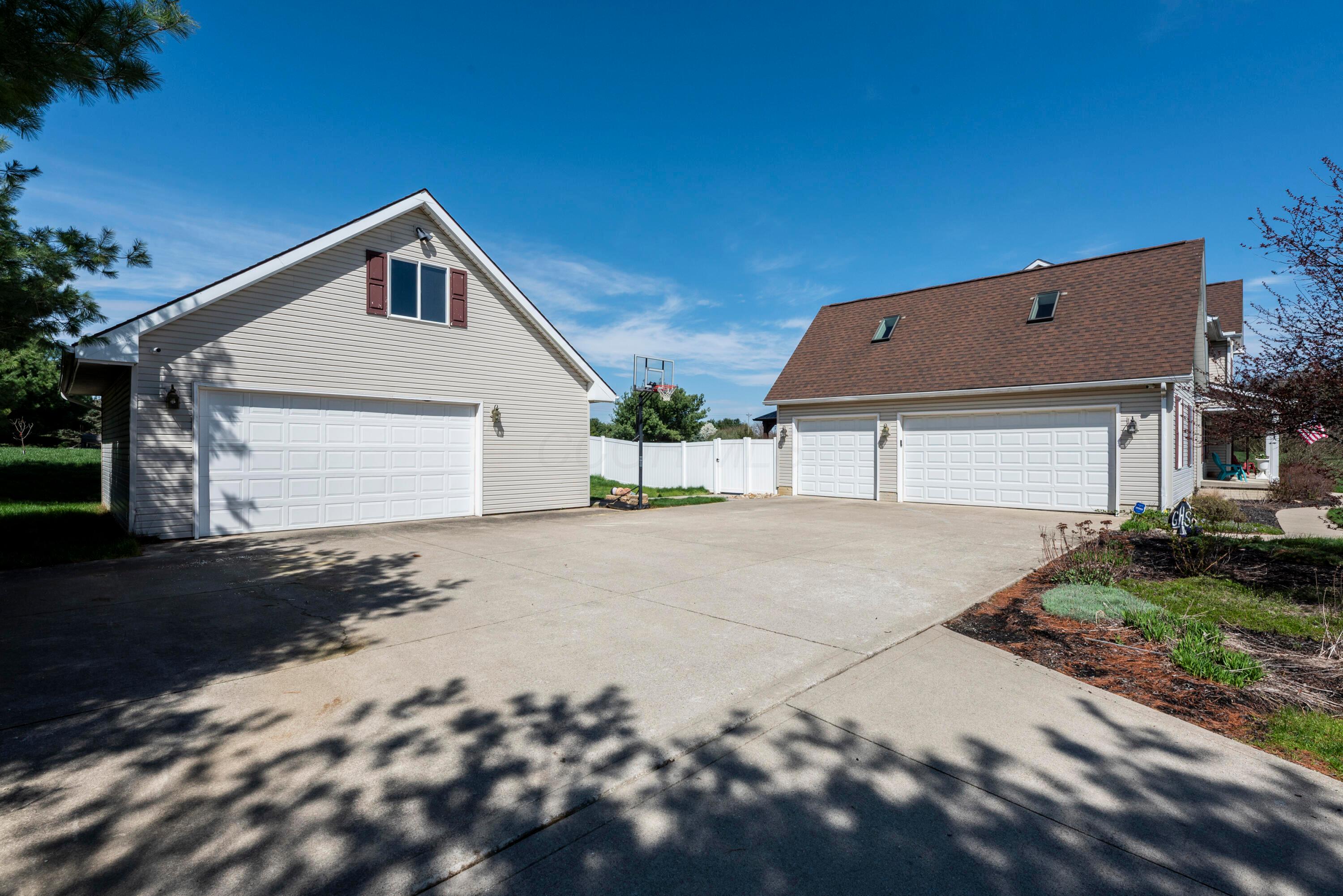 121 Simeon Drive, Hebron, Ohio image 6