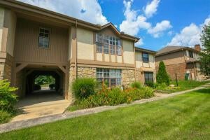 Condo For Sale - 92 Stornoway Drive #92B<br/> Columbus, OH 43213