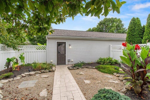 Tiny photo for 3735 Grimes Drive, Columbus, OH 43204 (MLS # 226033857)