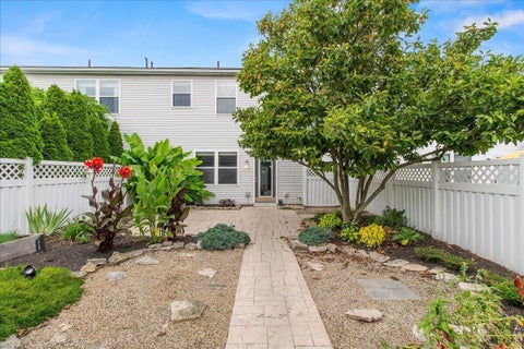 Tiny photo for 3735 Grimes Drive, Columbus, OH 43204 (MLS # 226033857)