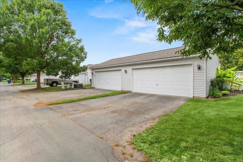 Tiny photo for 3735 Grimes Drive, Columbus, OH 43204 (MLS # 226033857)