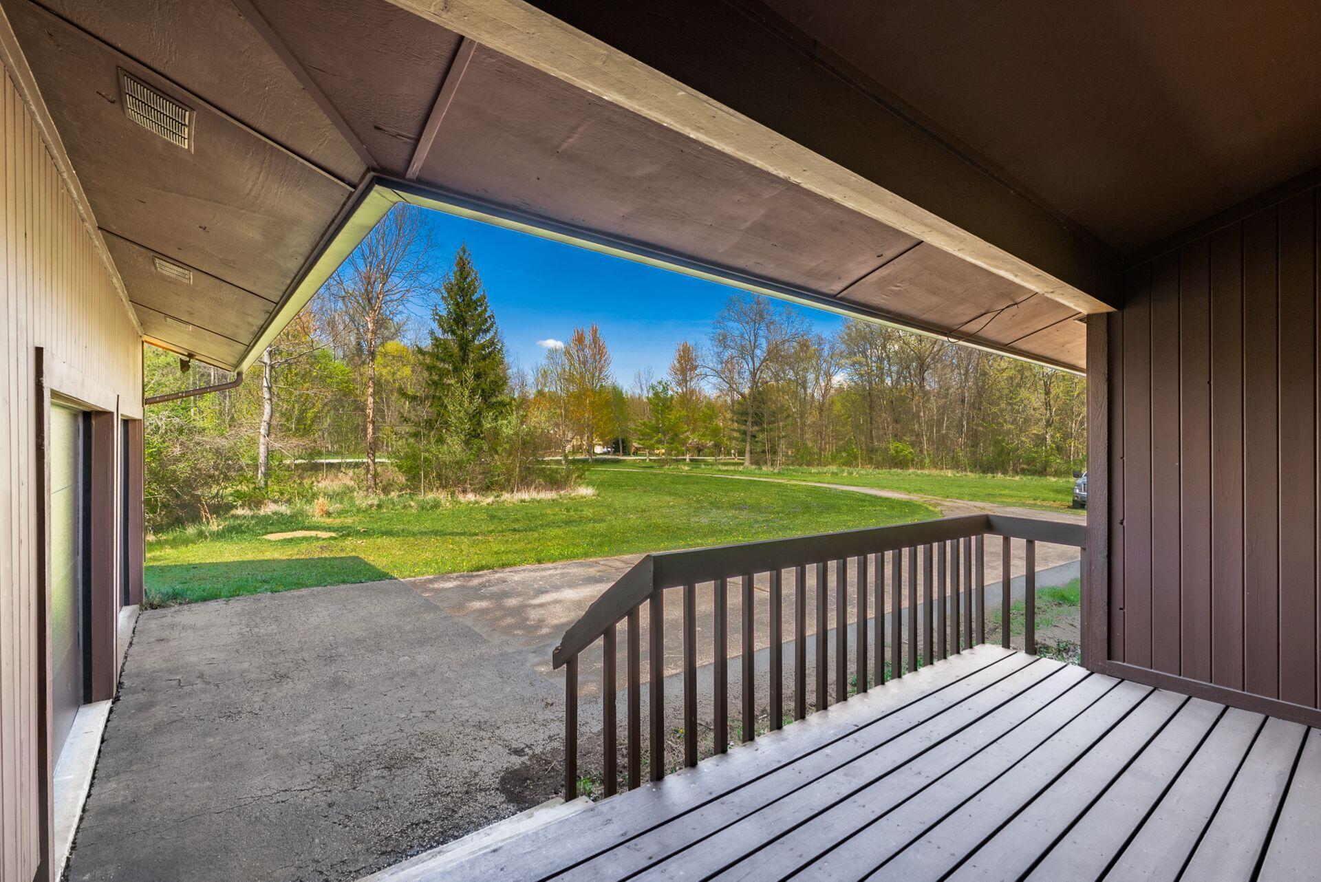 4210 Harlem Road, Galena, Ohio image 3