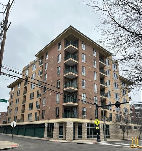 Photo of 196 S Grant Avenue 207 #207, Columbus, OH 43215 (MLS # 223007883)
