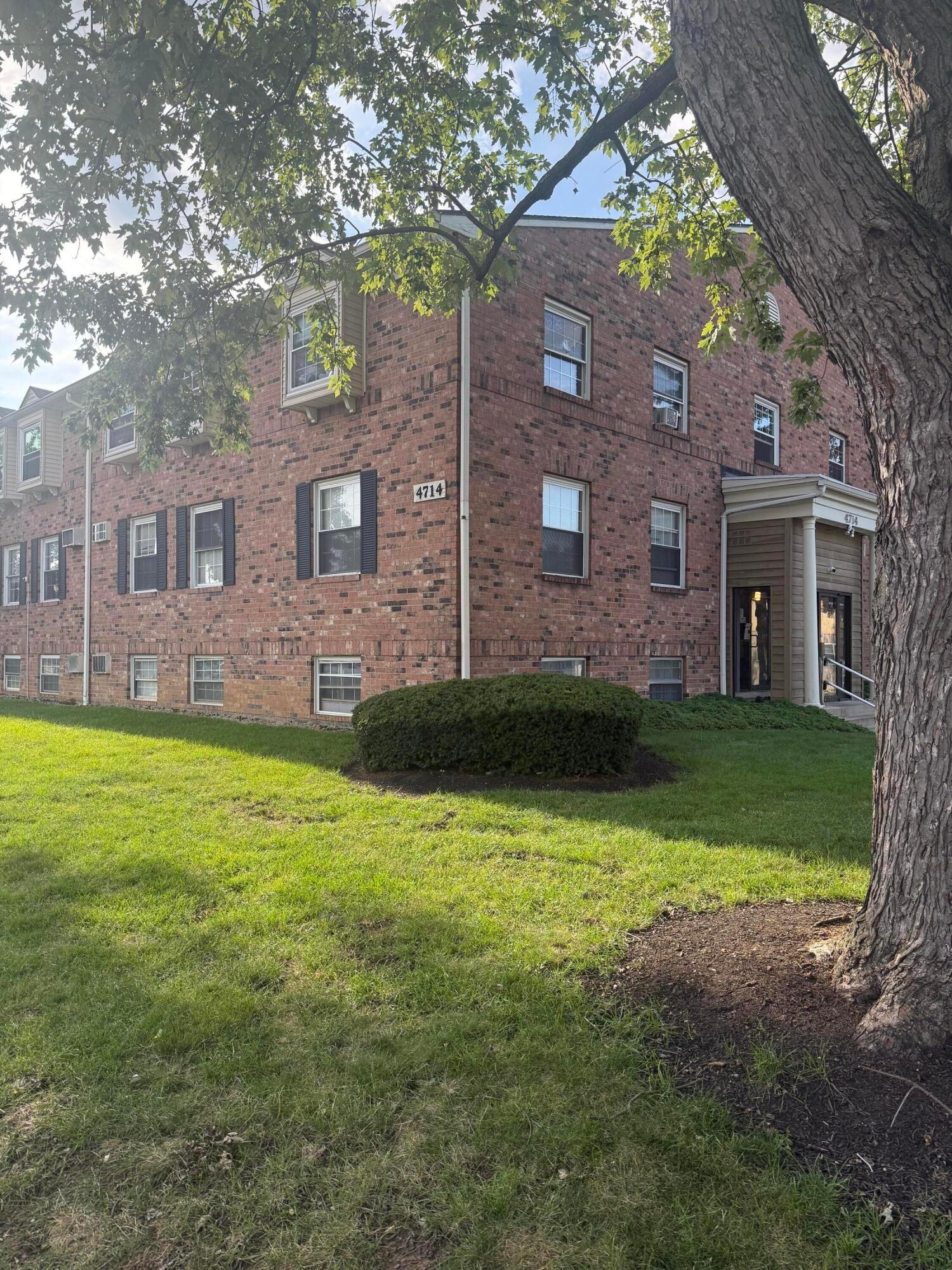 4714 Tarryton Court S 20-2E
