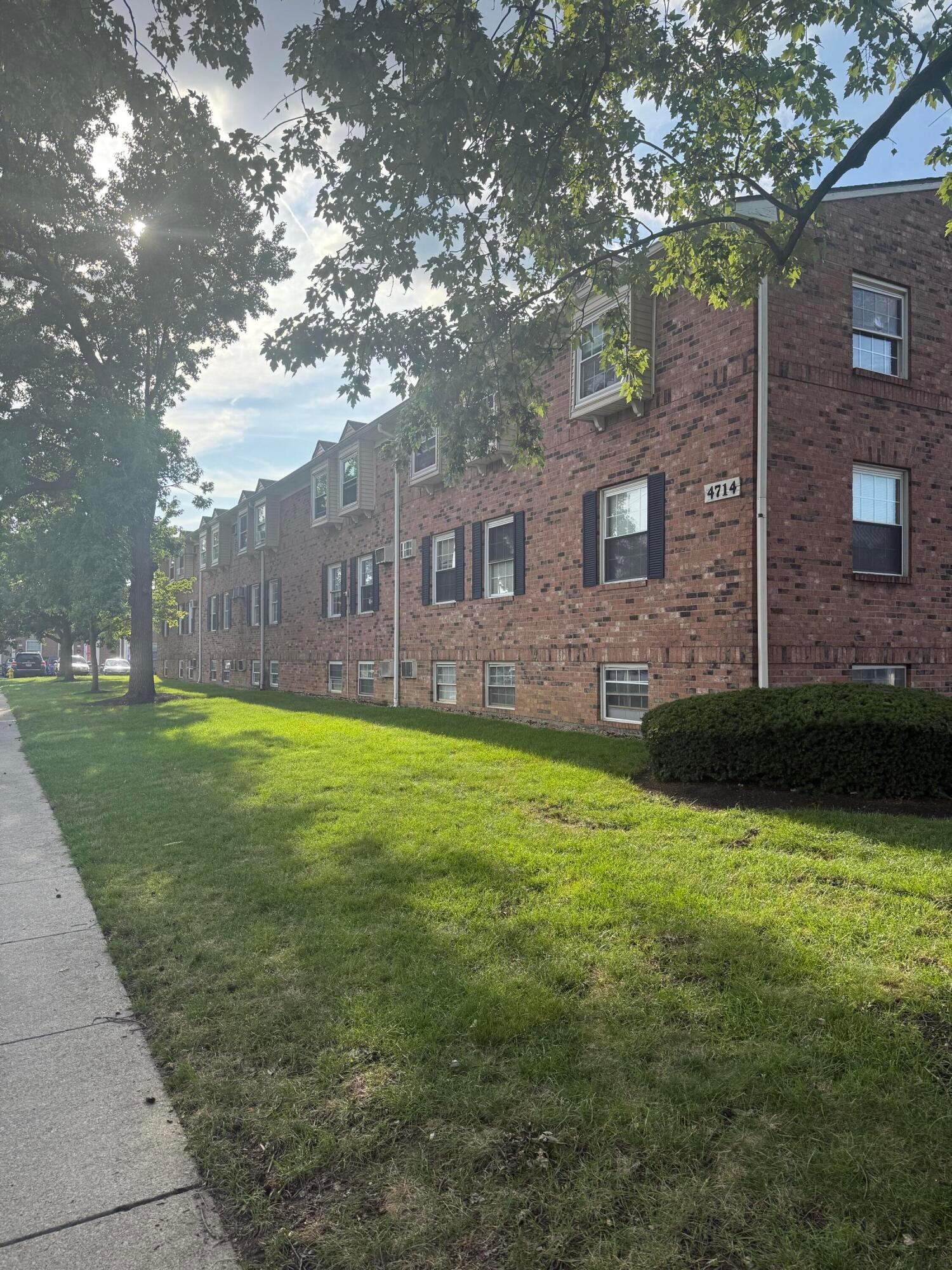 4714 Tarryton Court S 20-2E